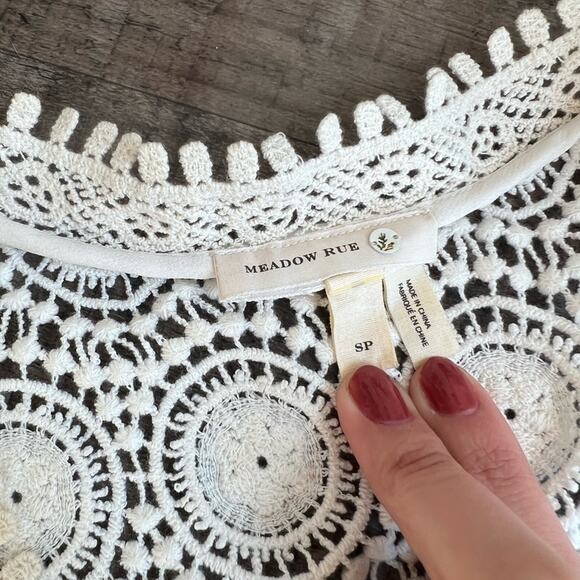 ANTHROPOLOGIE Santana Lace-Trimmed Top
SKU #4110292120001 Size SP - Picture 6 of 6